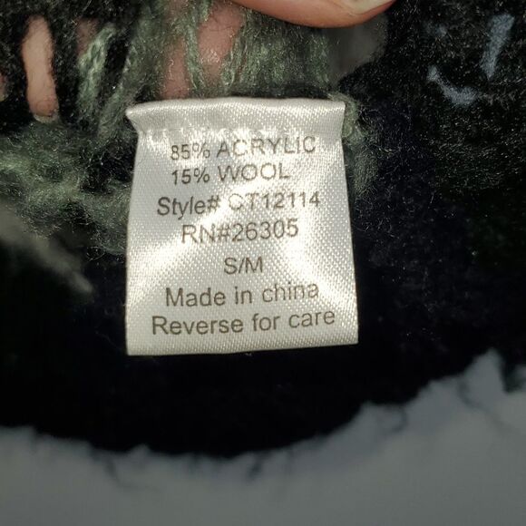 Lumiere Loose Knit Bat Wing Sleeve Sweater. - Picture 12 of 17